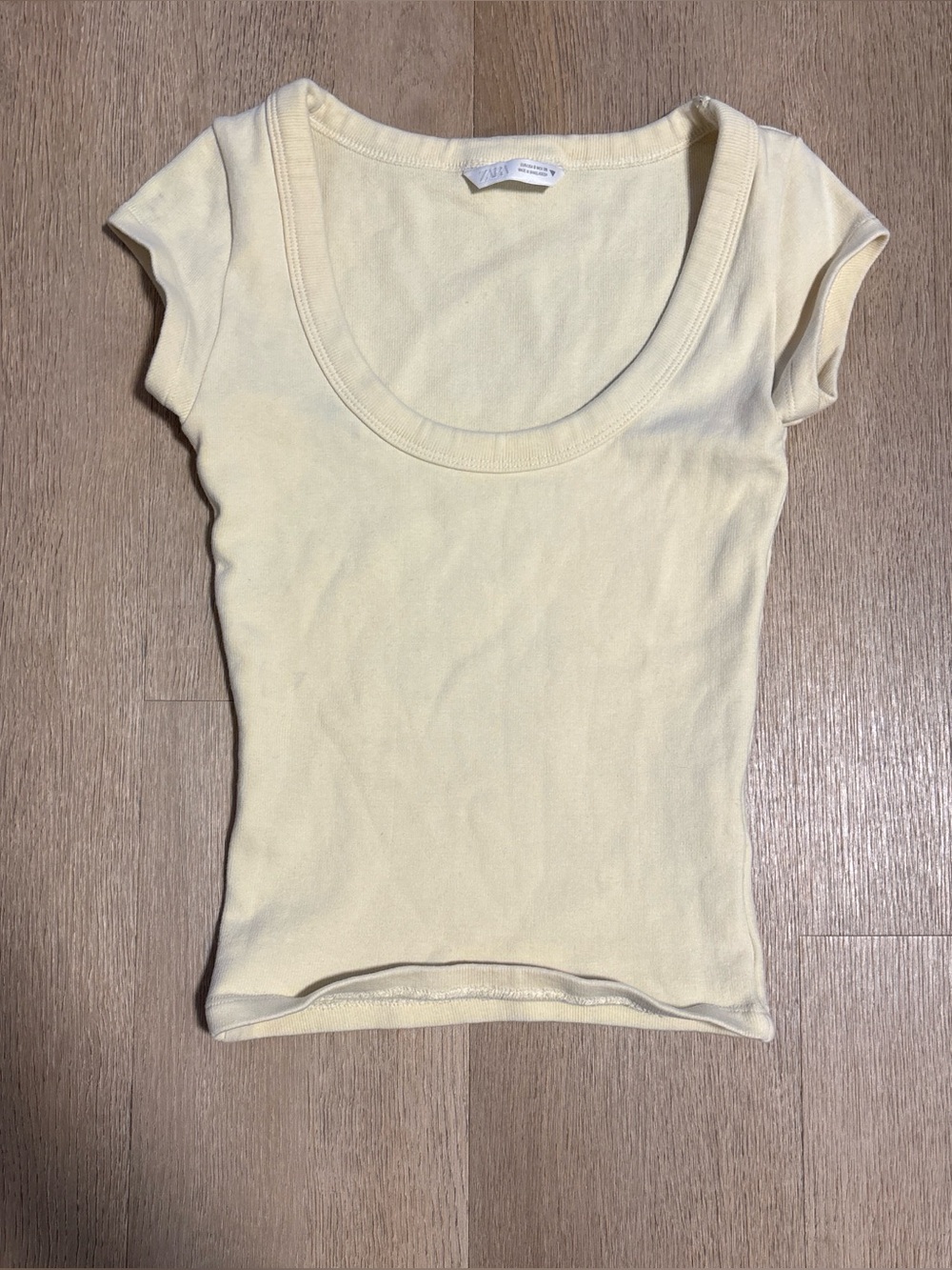 Zara butter yellow scoop neck tee